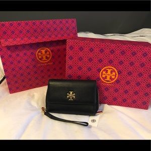 Tory Burch Wallet (Smartphone Bi-Fold Wristlet)
